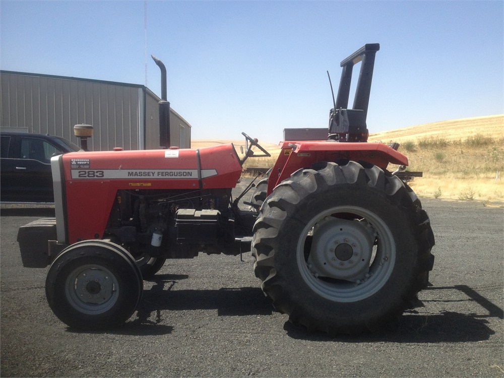 【ふるさと割】 Corteva Equipment Sales - 1998 Massey Ferguson 283 Tractor w Windowsノート本体