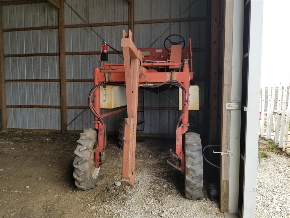 Corteva Equipment Sales Pioneer Built Maintenance MachineDysart, IA