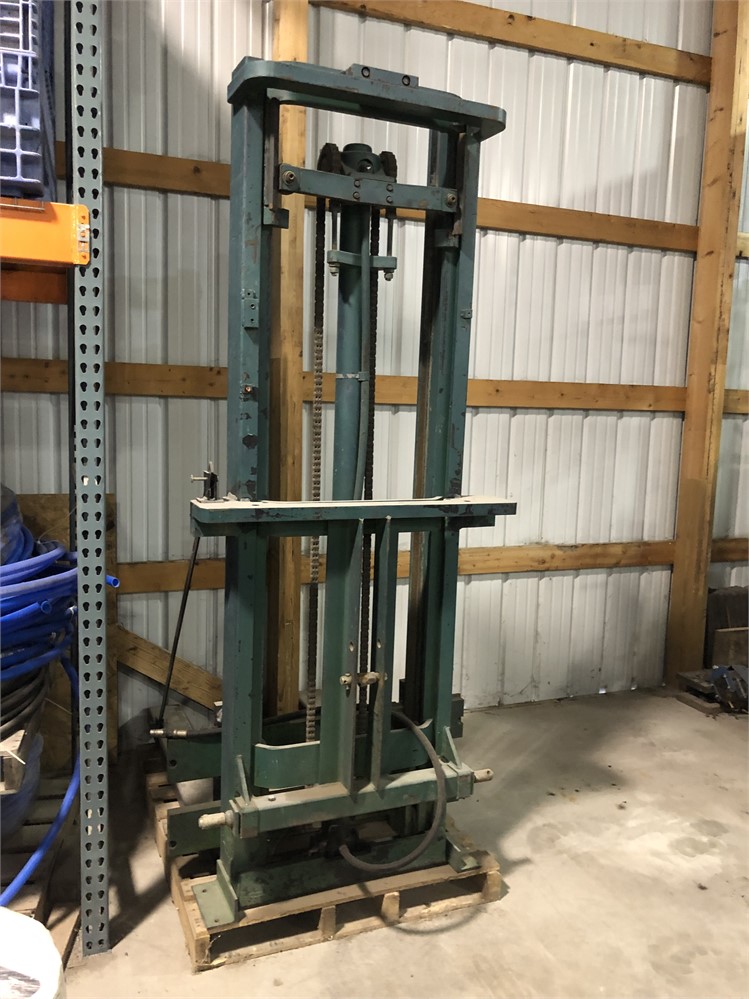 Corteva Equipment Sales Tractor Mounted 3Pt Hitch Algona, IA (P3296)