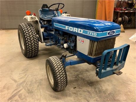 Ford 1710 Tractor  - Toledo, Iowa - (4589)
