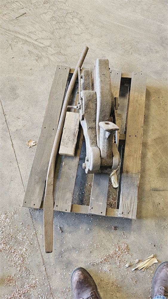 Corteva Equipment Sales Edwards 5A Manual Alligator Shear Woodhull, Illinois (5841)