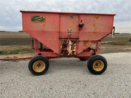 Bradford Gravity Wagon - Windfall, Indiana - (6678)