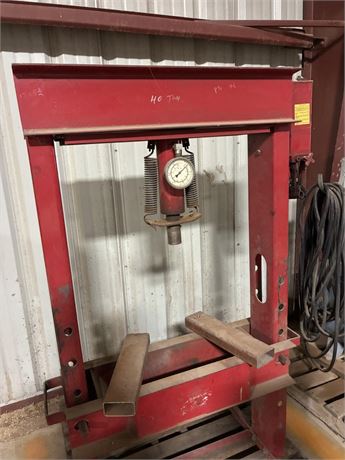 40 Ton Press - Plainview, Texas - (8896)
